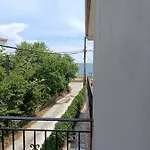 بيت ضيافة Isalos