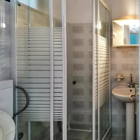 Isalos Гостевой дом Велика