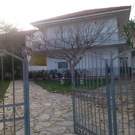 Isalos * Velika (Thessaly)