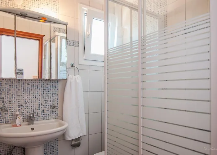 بيت ضيافة Isalos فليكا