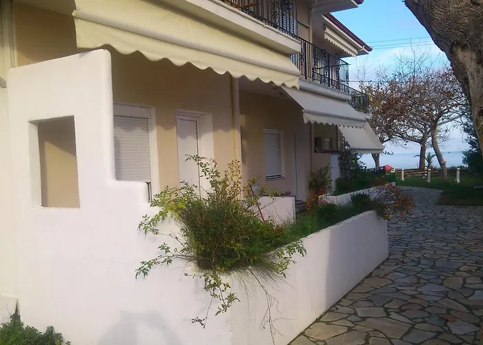 Isalos بيت ضيافة